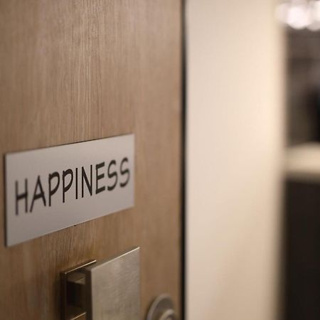 Happiness Luxury Central Apartment Атина Екстериор снимка